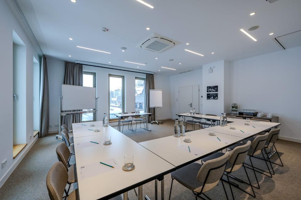 Meeting/conference room