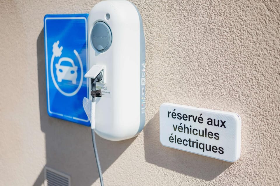 Property building, On site