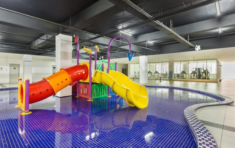 Swimming pool, Swimming pool