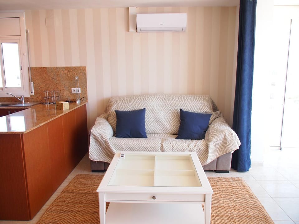 La Baie 48 Apartment in Roses