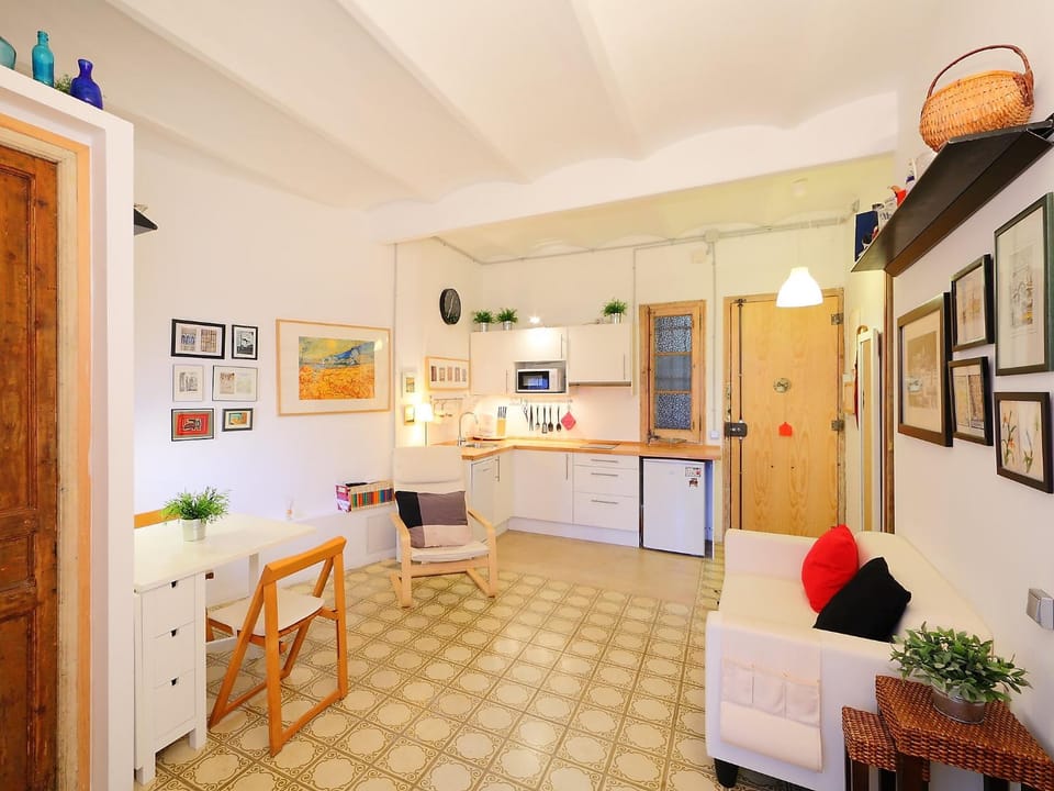 Photo of the whole room