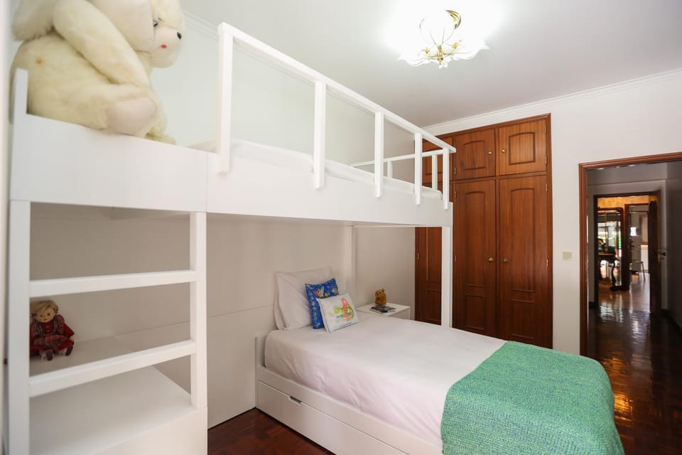 bunk bed