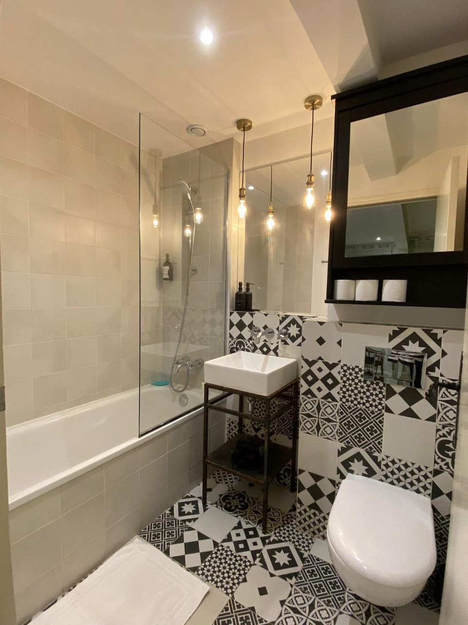 Toilet, Bathroom, Bath