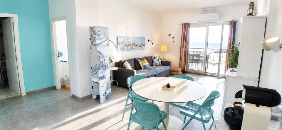Like-Home-T1-Sun & Beach-Pools, AC Apartment in Ericeira