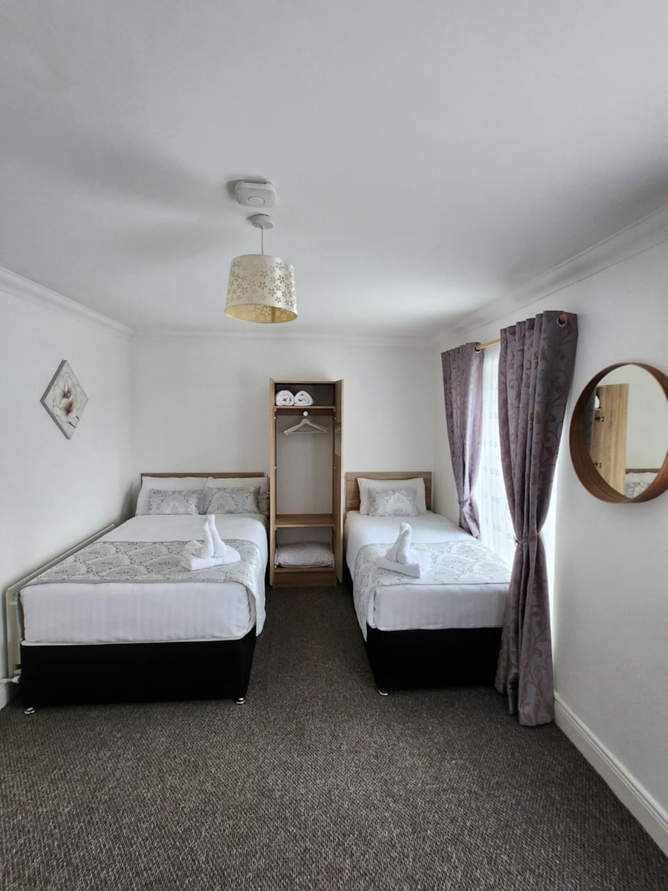 Bright elegant room park view Vacation rental in Dublin