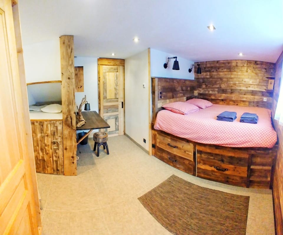 Chalet Le Marmouzet Chalet in Les Houches