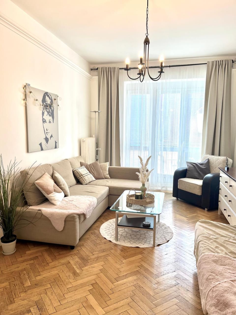 Audrey Hepburn Apartment Cathedral View TOP Location Air Conditioned Apartment in Bratislava