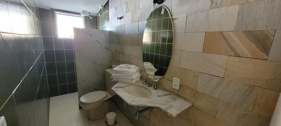 Shower, Bathroom, towels