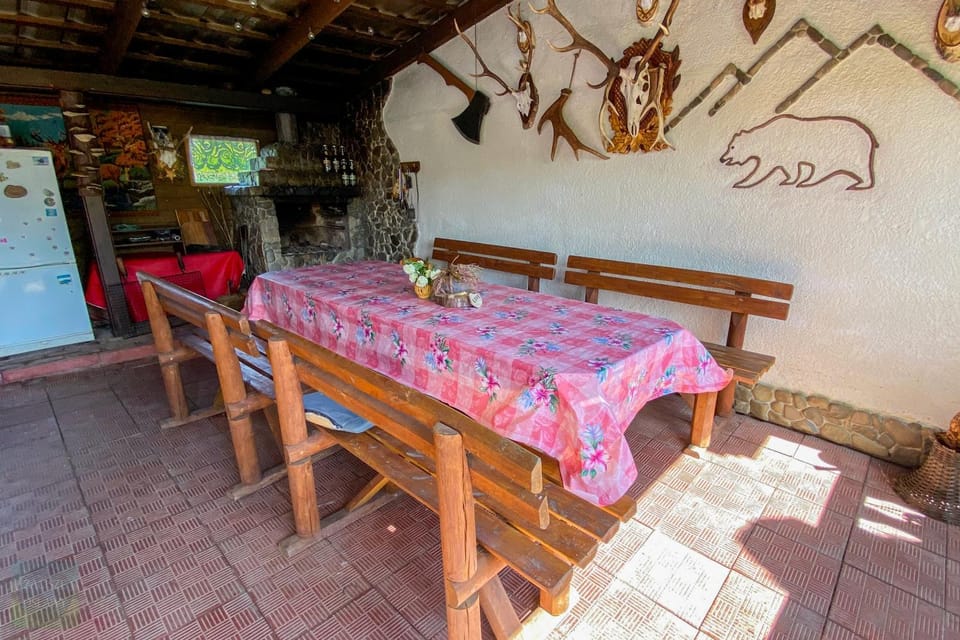 BBQ facilities, fireplace