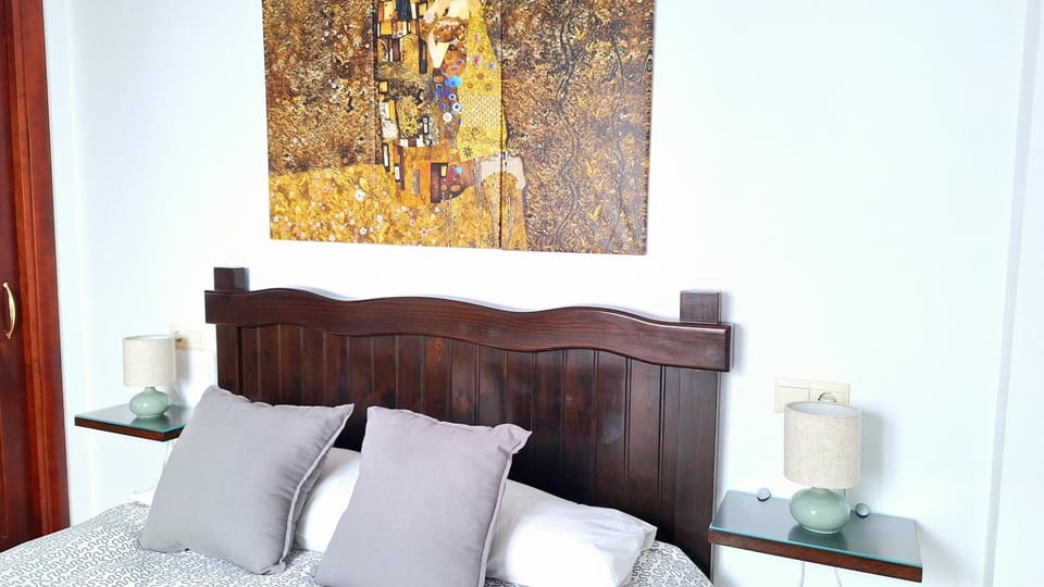 Bed, Decorative detail, Bedroom