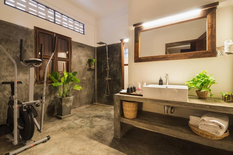 Shower, Bathroom, towels