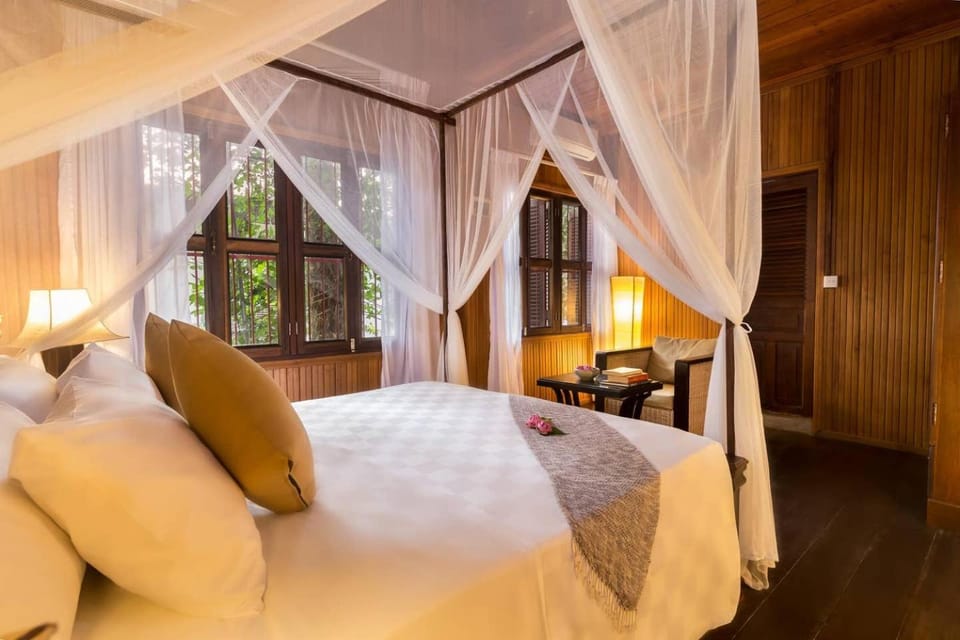Bed, Photo of the whole room, Bedroom, locker, locker