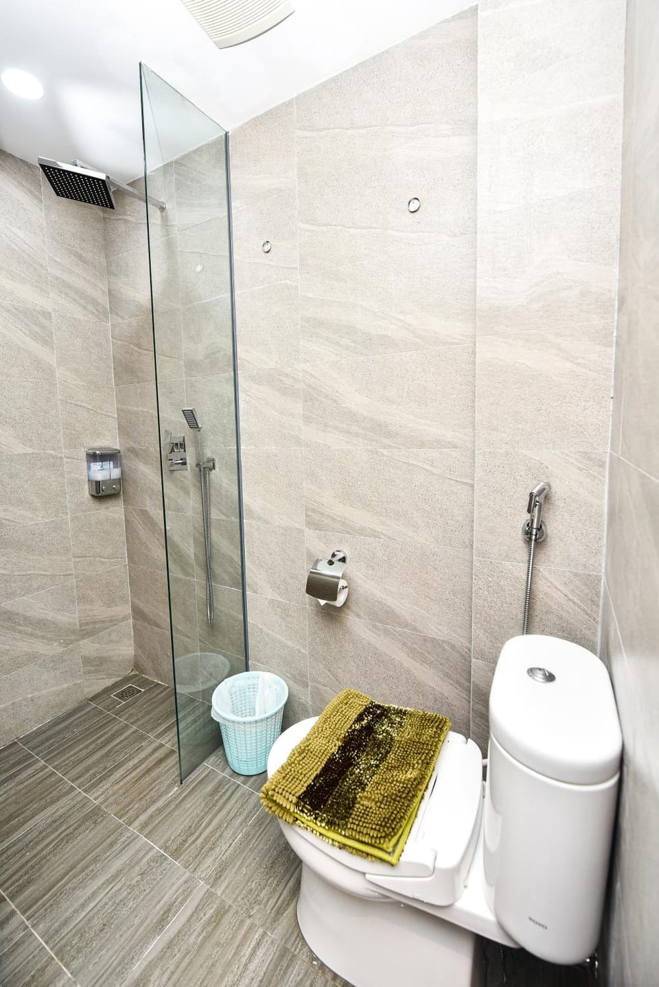 Shower, Toilet, Bathroom
