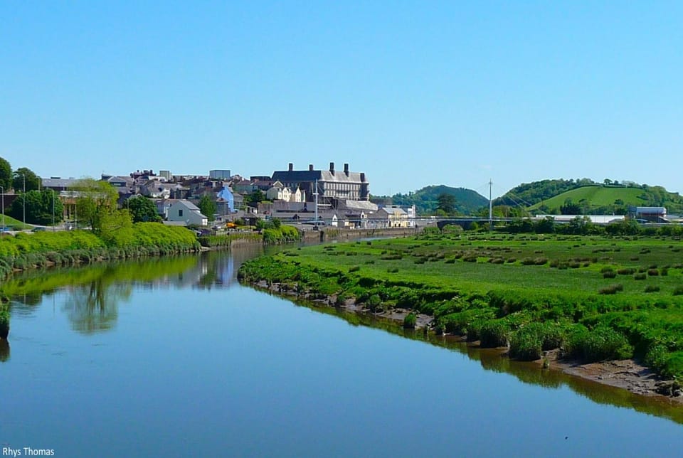 Nearby landmark, City view
