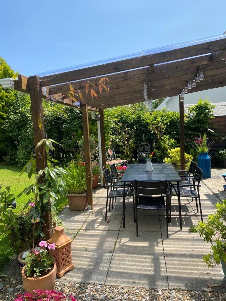 Patio, Dining area