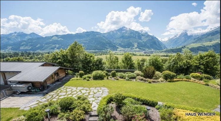 Haus Wenger Mountain View & Swimming Pool Apartment in Piesendorf