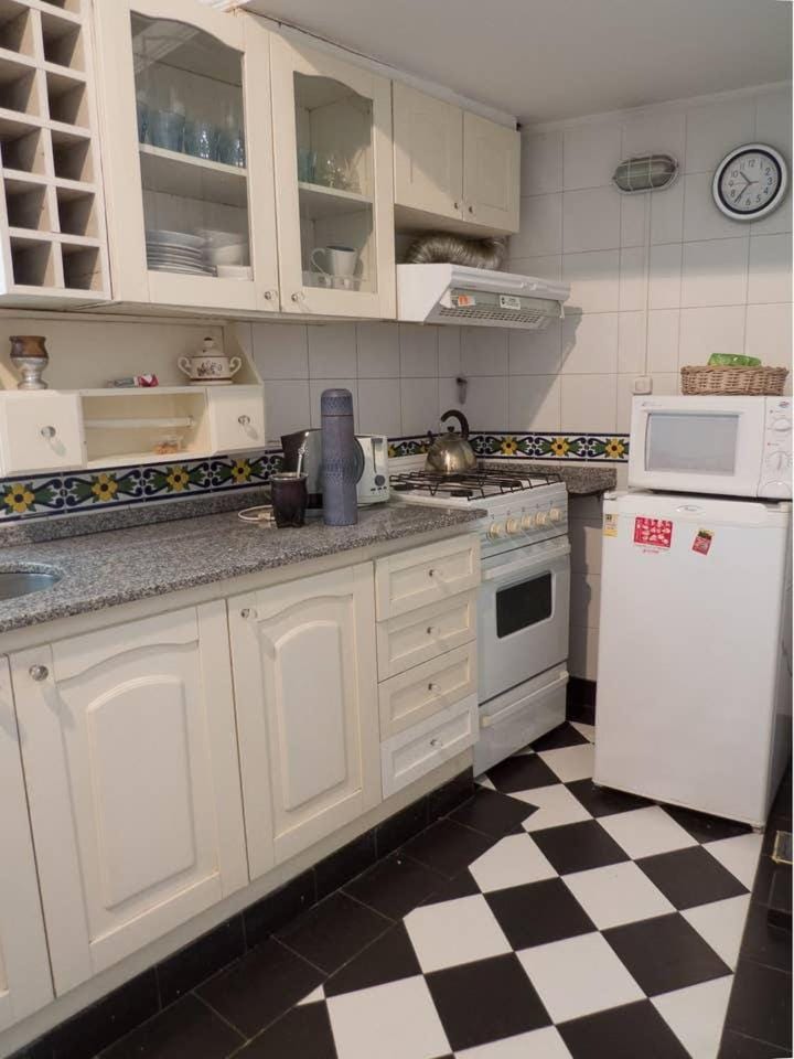 Kitchen or kitchenette, minibar, pet friendly, toaster