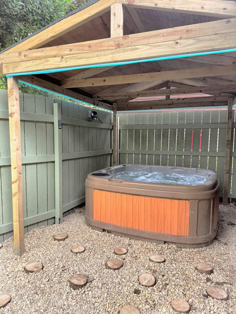 Wren 23-Hot Tub-Woodland Lodges-Tenby-Pembroke Chalet in Wales