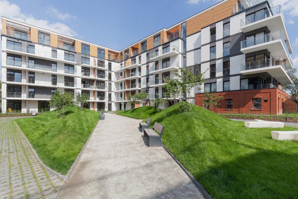 Property building, Neighbourhood, Garden