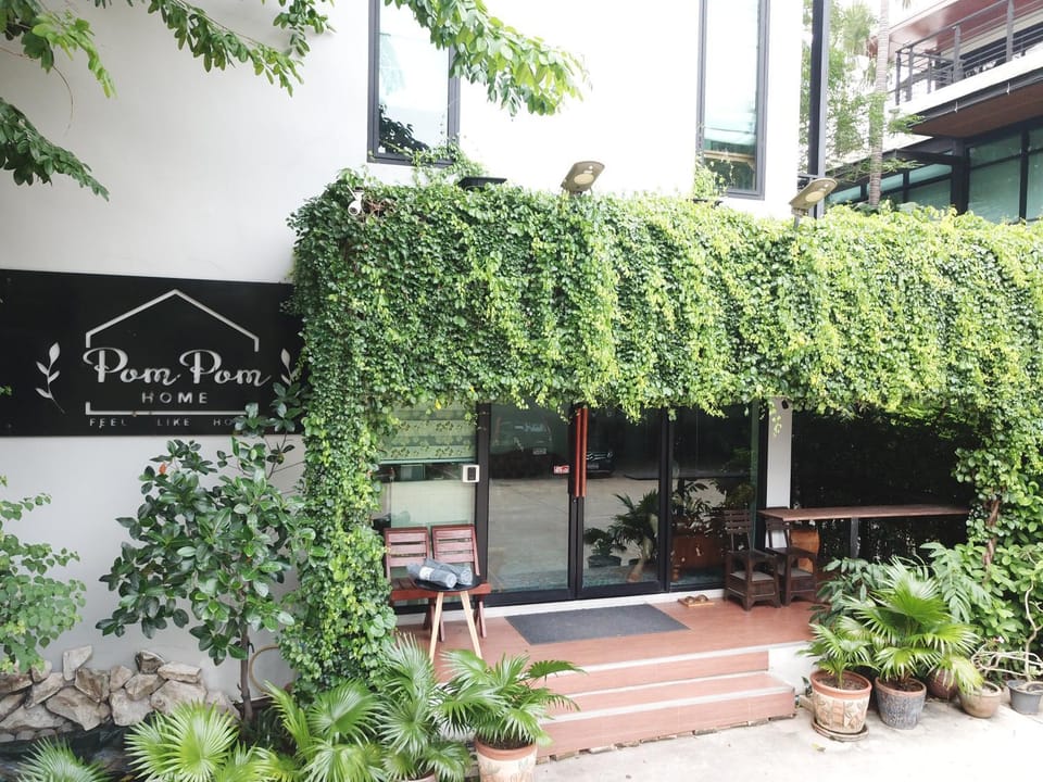 Property building, Lobby or reception