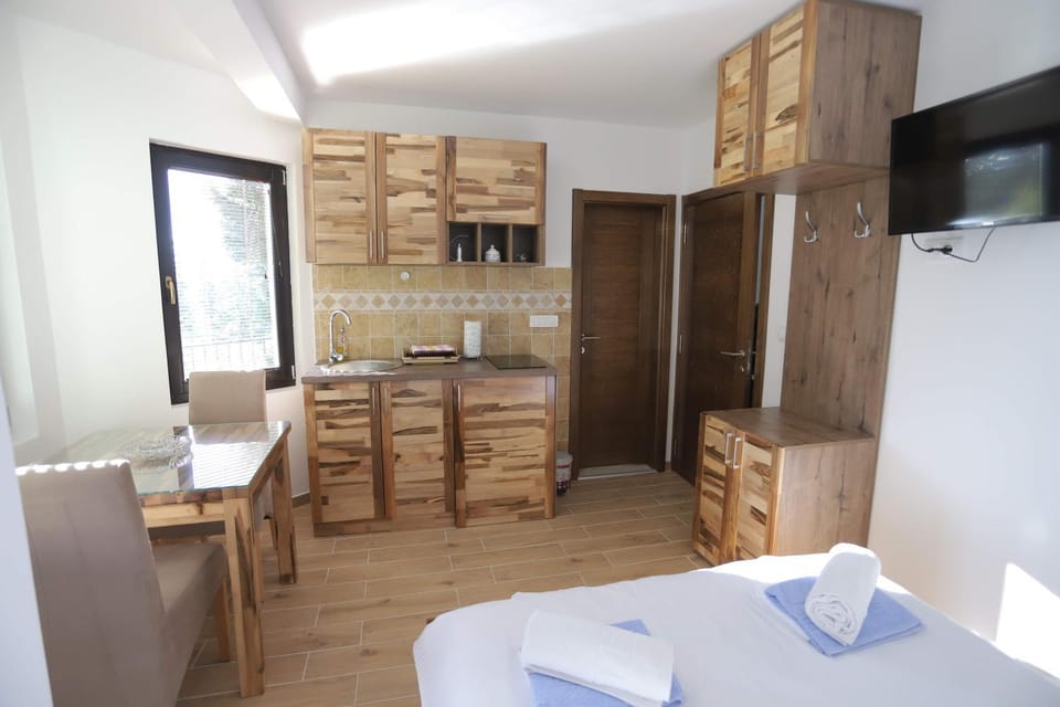 Vila PARADIZO-ZLATAR, studio apartman 1 Bed and Breakfast in Zlatibor District, Serbia