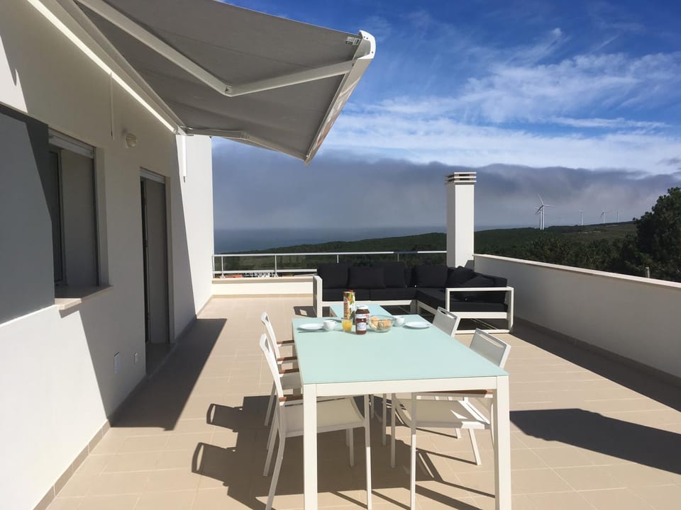 Balcony/Terrace, Lounge or bar, Meals, Lunch