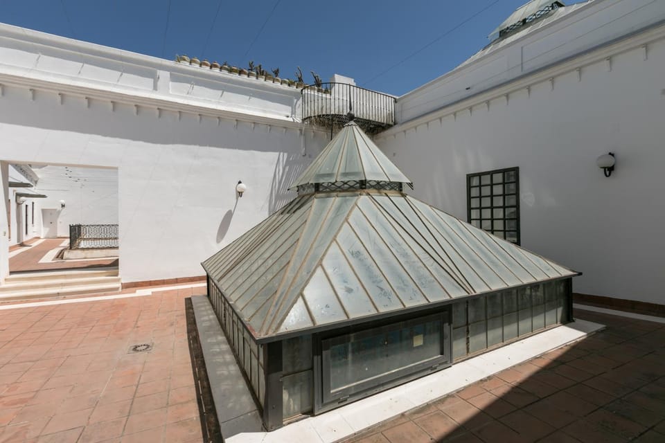 AoA Center Cathedral Apartment in Seville