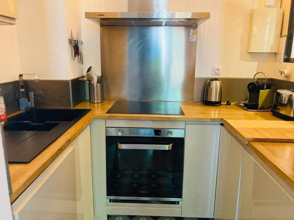 Kitchen or kitchenette, stove