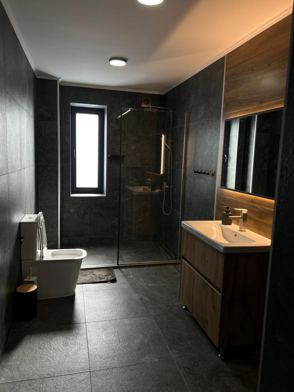 Маєток на Озерах House in Ukraine