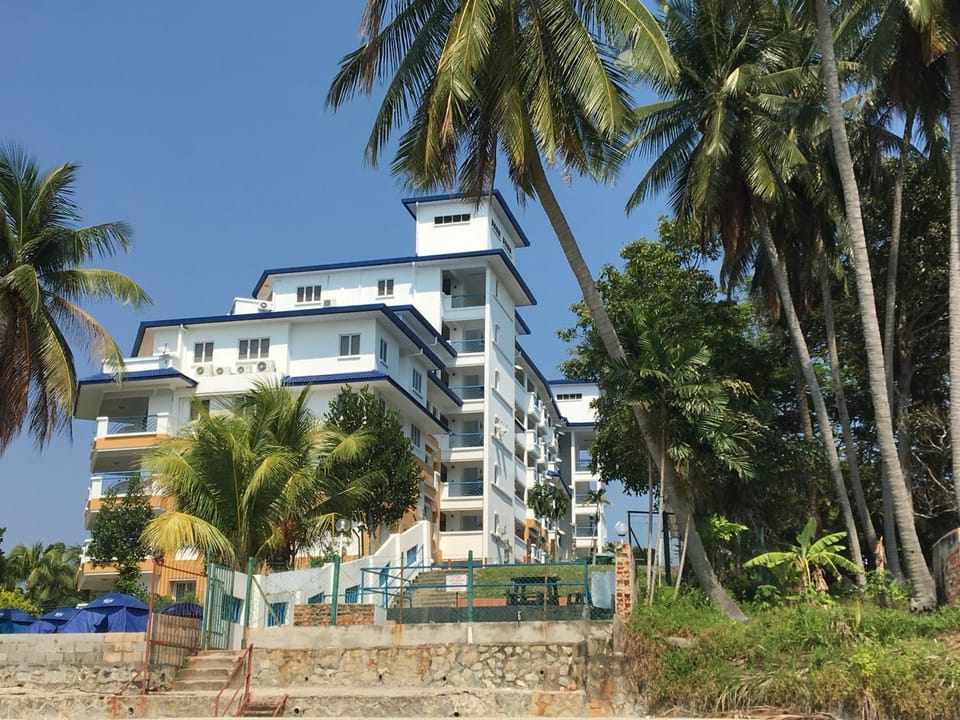 Property building, Balcony/Terrace