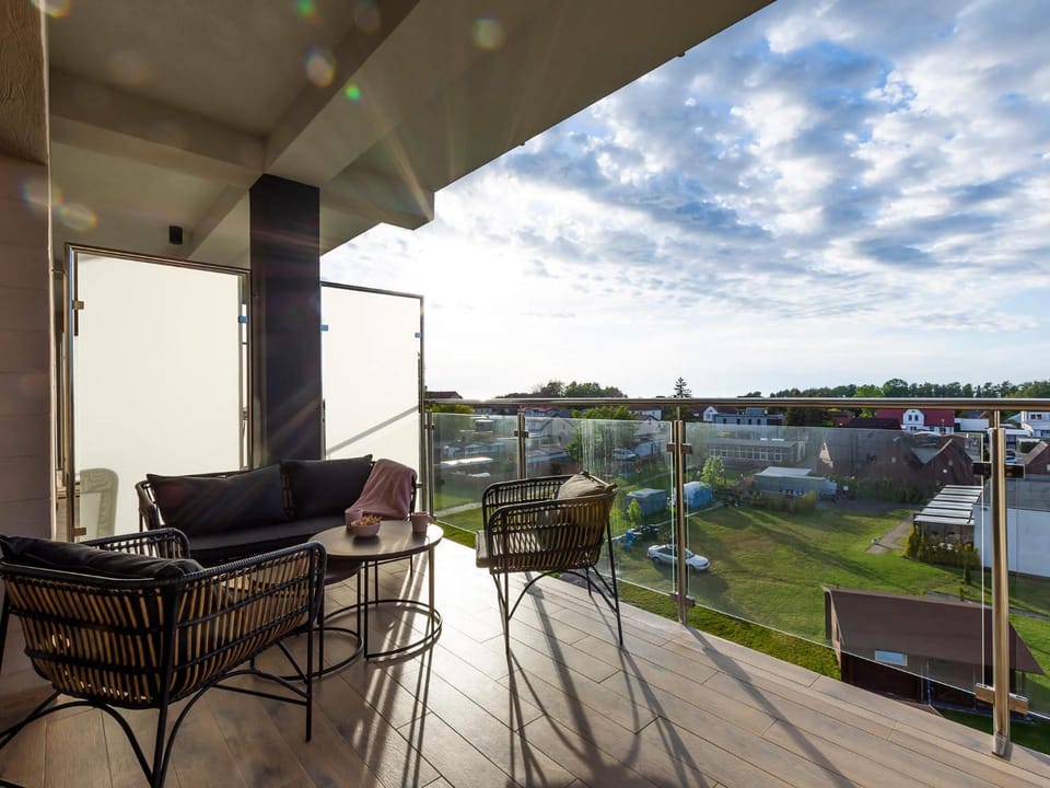 City view, Garden view