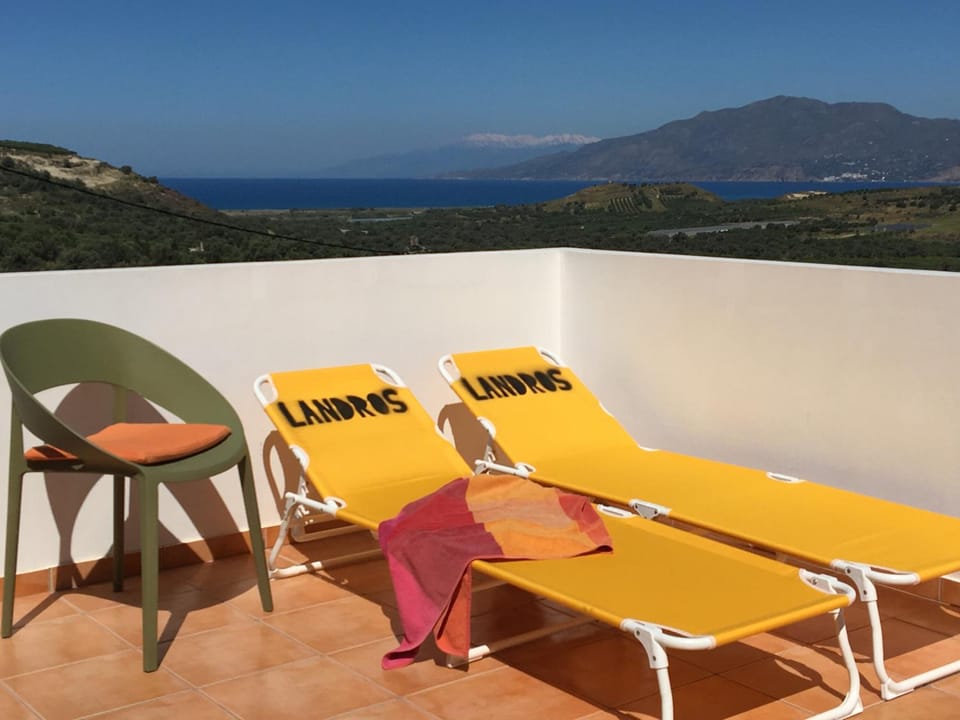 Balcony/Terrace, Mountain view, Sea view