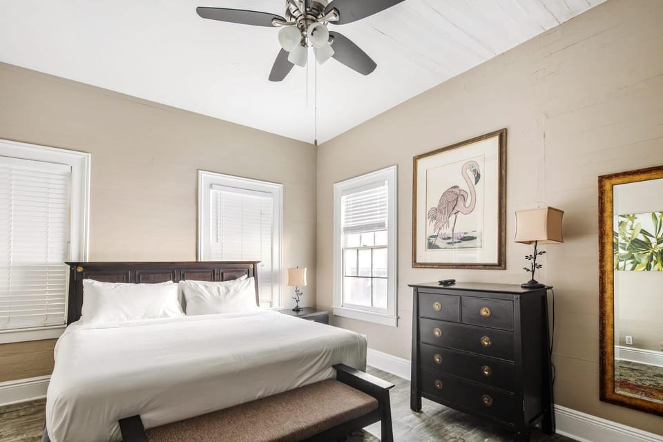 Duval Dream Loft on Duval Apartment in Key West