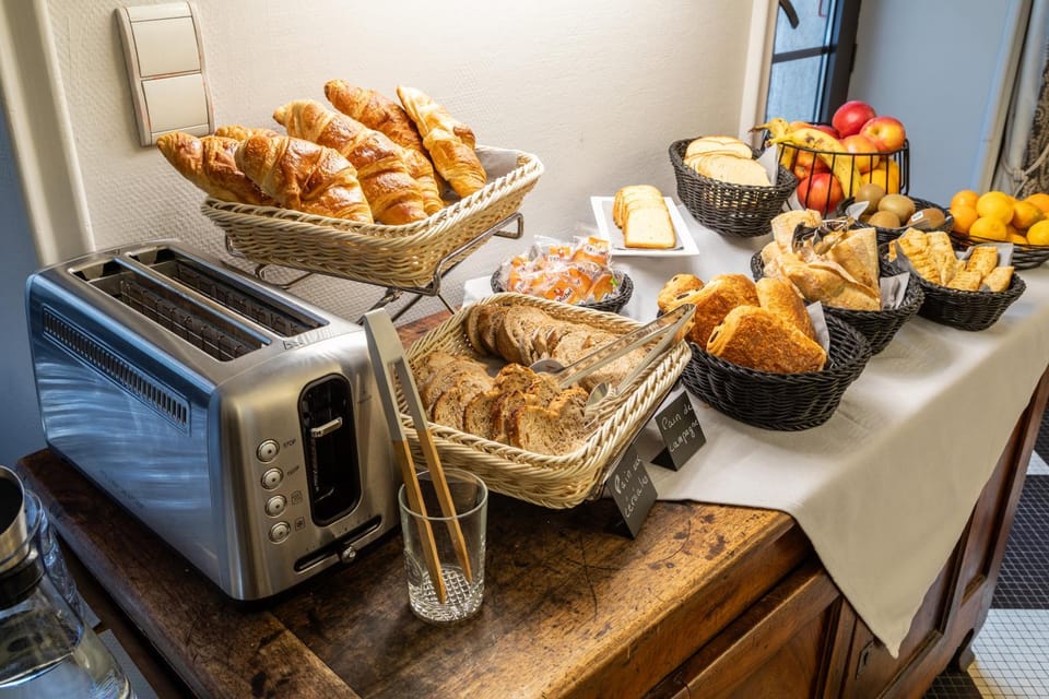Breakfast, Continental breakfast, Buffet breakfast