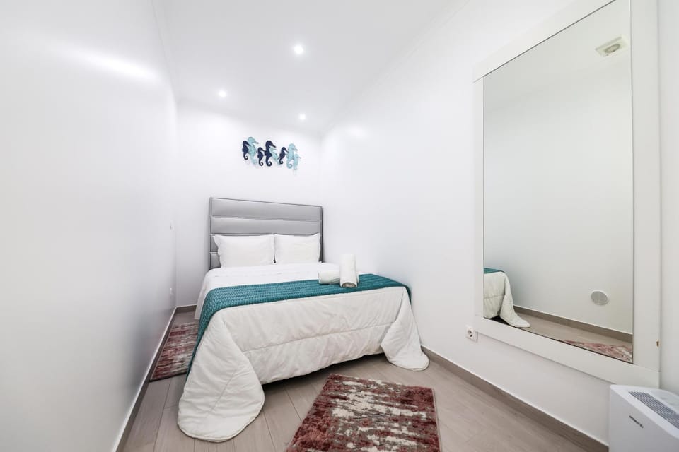 Dina Beach House Apartment in Nazaré