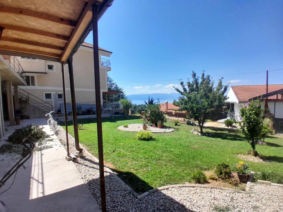 Villa Karolina Bed and Breakfast in Municipality of Ohrid, North Macedonia