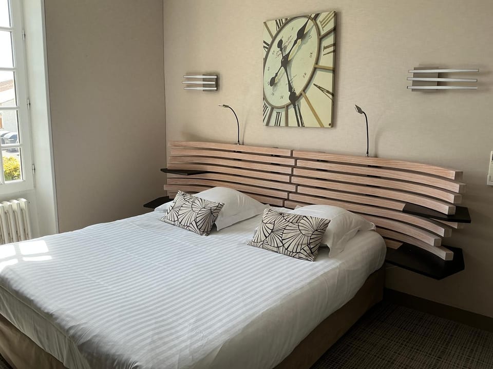 Logis Domaine du Prieuré Hotel in Nouvelle-Aquitaine