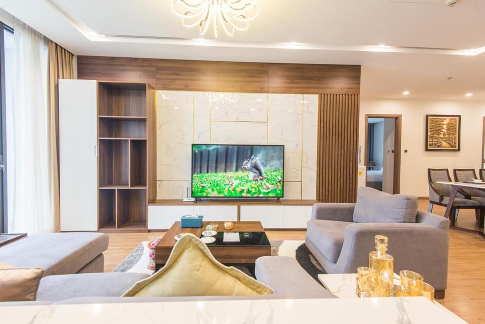 TV and multimedia, Living room, Photo of the whole room, Seating area, Evening entertainment
