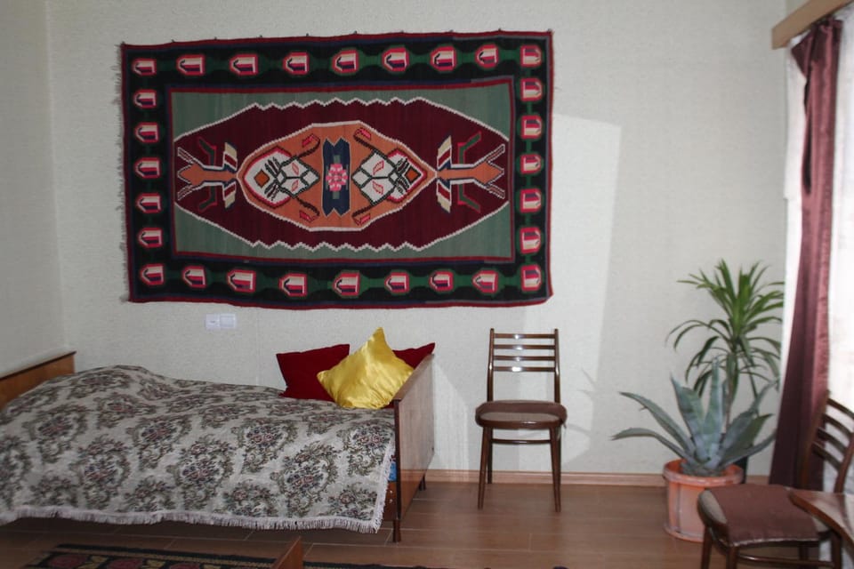 Bedroom, City view, group of guests