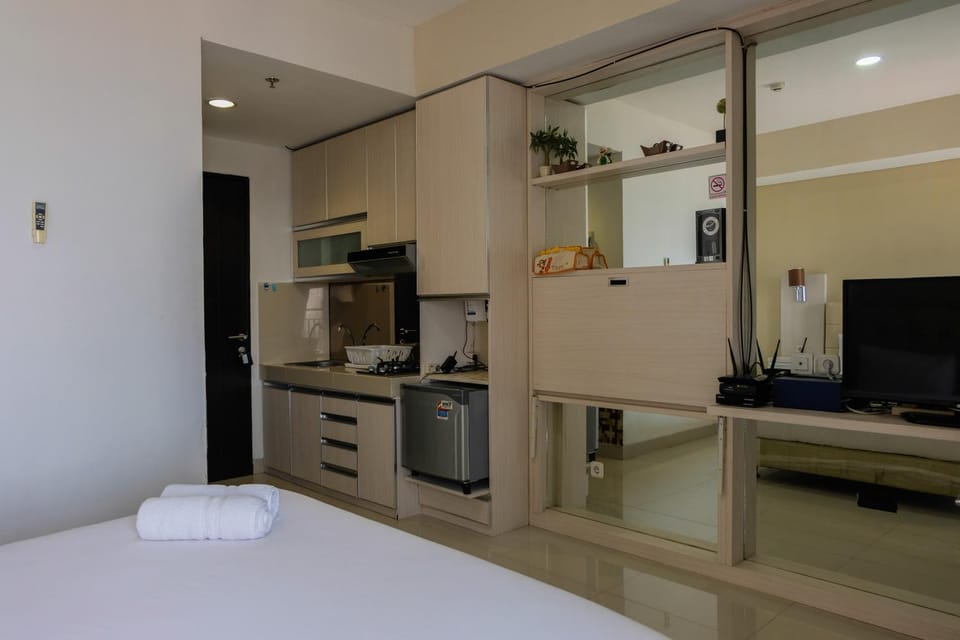 Best Price Studio Apartment at Atria Residence near Mall By Travelio Apartment in West Java