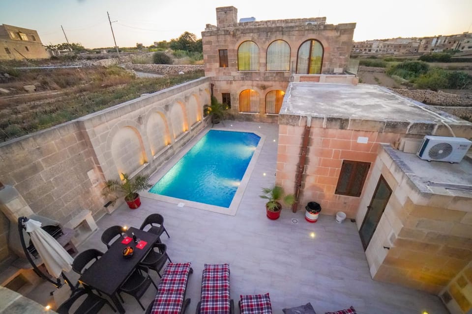 Sant Anton tal-Qabbieza Farmhouse House in Malta