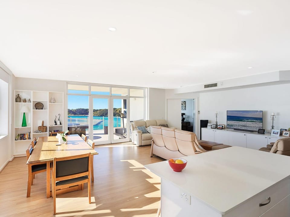 Wharf Apartment Unit 7 Apartment in Narooma