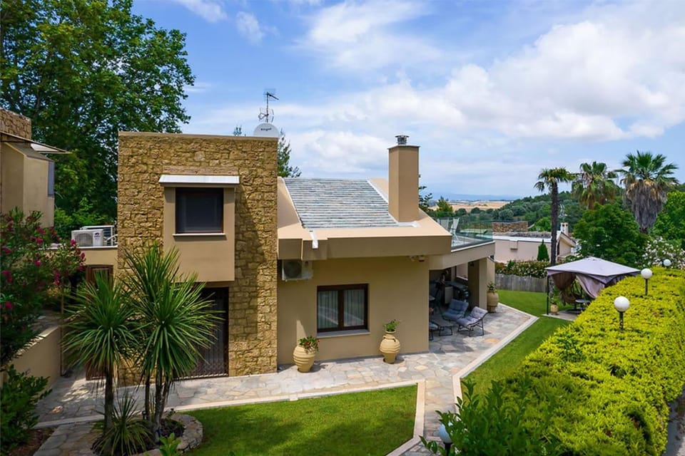 Property building, Garden