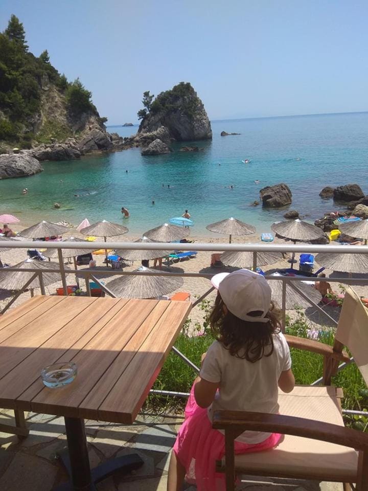 Day, Natural landscape, Beach, Sea view, children