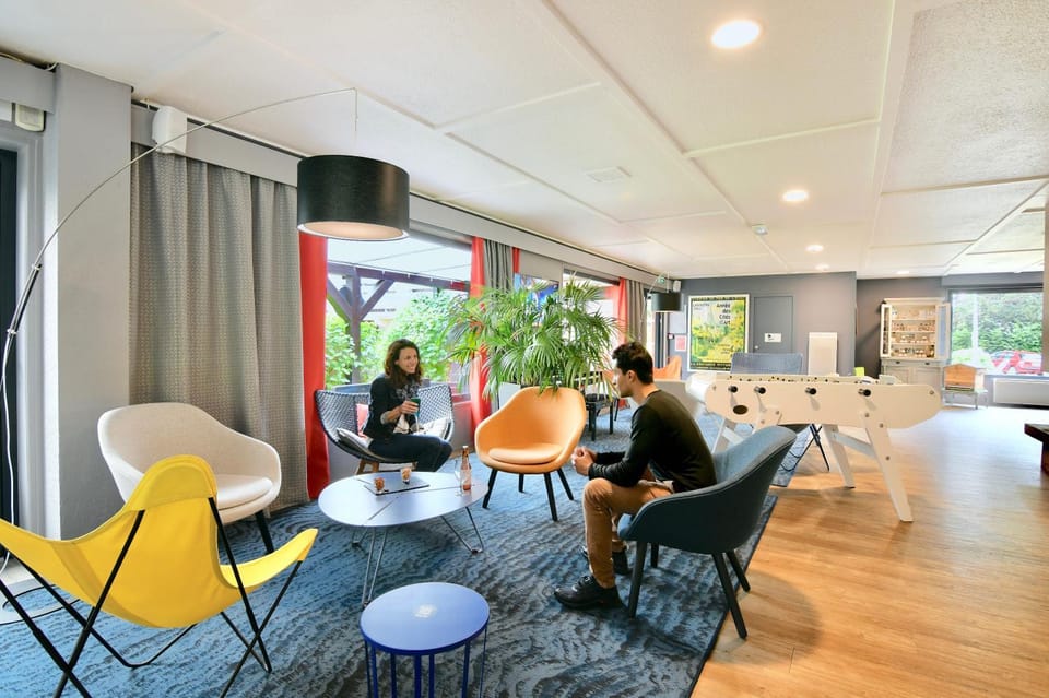 Living room, Lounge or bar, Seating area