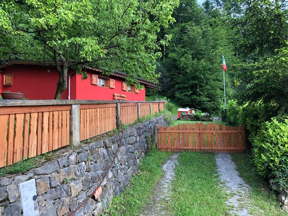DOSSENA Splendido Chalet di Montagna immerso nella natura Chalet in Lombardy