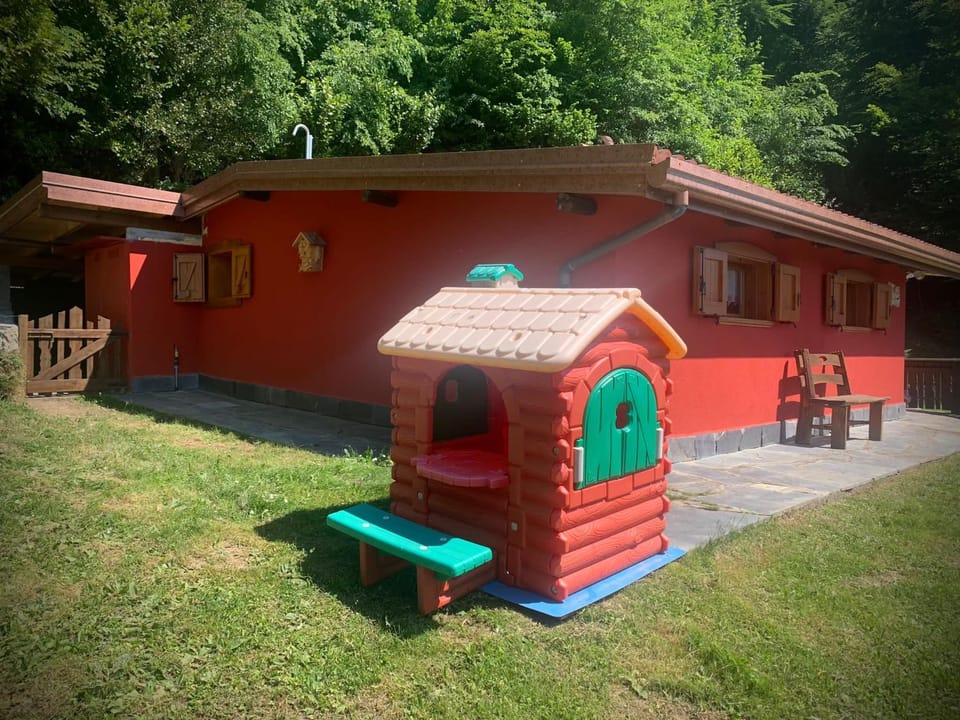 DOSSENA Splendido Chalet di Montagna immerso nella natura Chalet in Lombardy