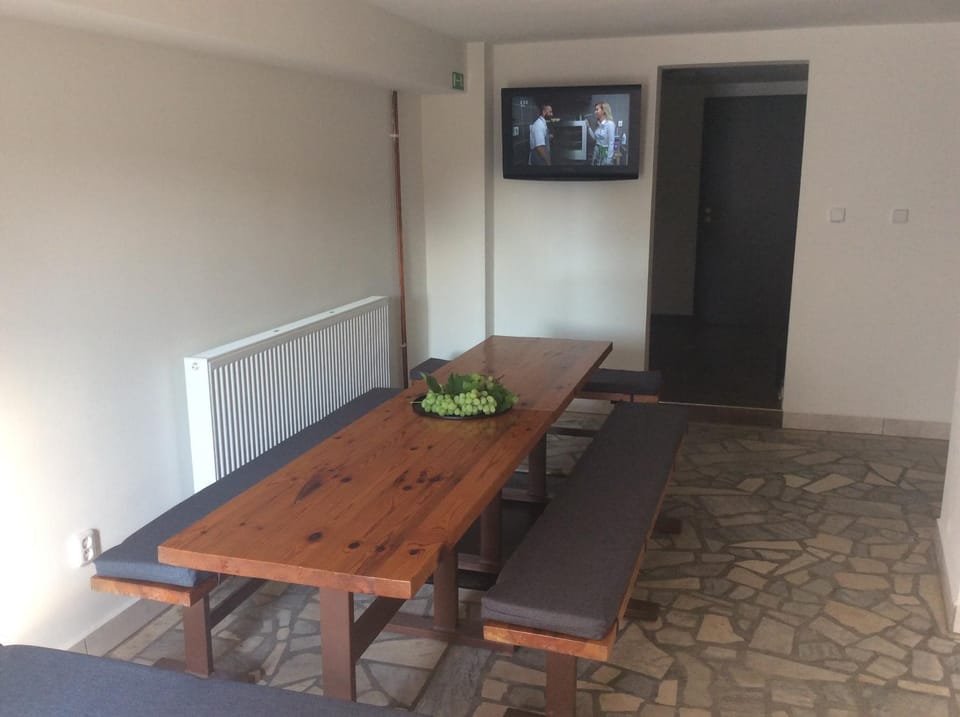 Communal lounge/ TV room, Seating area