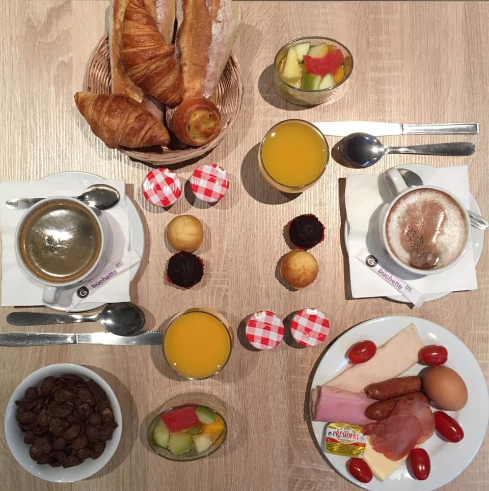 Buffet breakfast