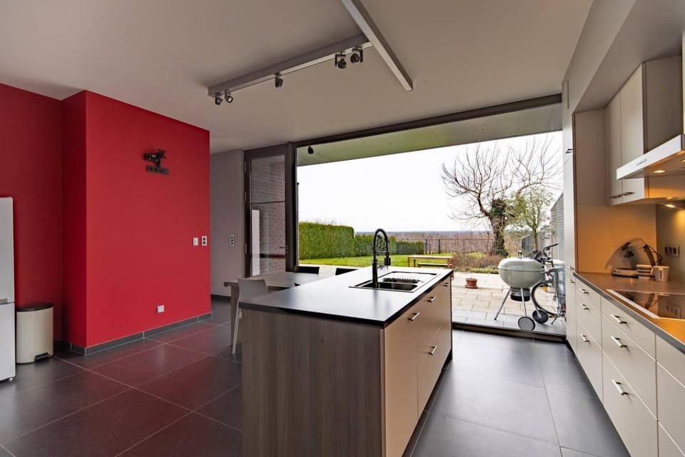 BBQ facilities, Coffee/tea facilities, Kitchen or kitchenette, Dining area